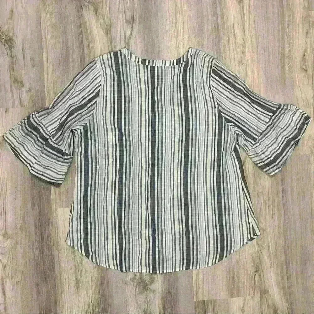 Westport Blue Striped Shirt Lightweight Bell Sleeve Button Up Blouse Top Size 1X - Picture 7 of 7